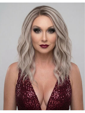 Roxxi | 14" Icy Ash Platinum Lace Front Wig | 13x4 Swiss Lace | Textured Lob